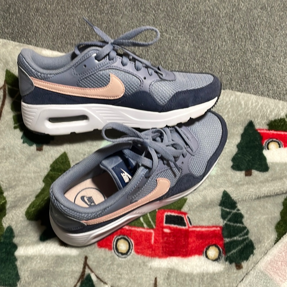 Women’s Nike air max SC